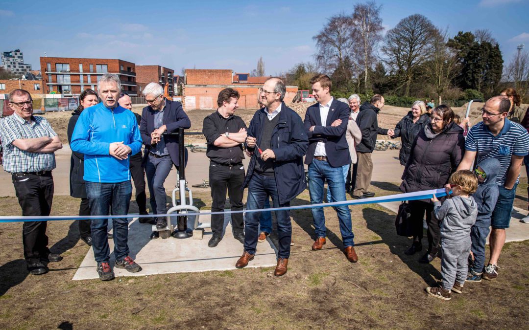 Een stralende familiedag in de beweegtuin in Park Spooreinde