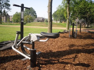 buiten fitness toestel